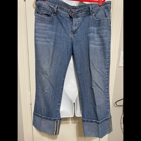 capri jeans for juniors